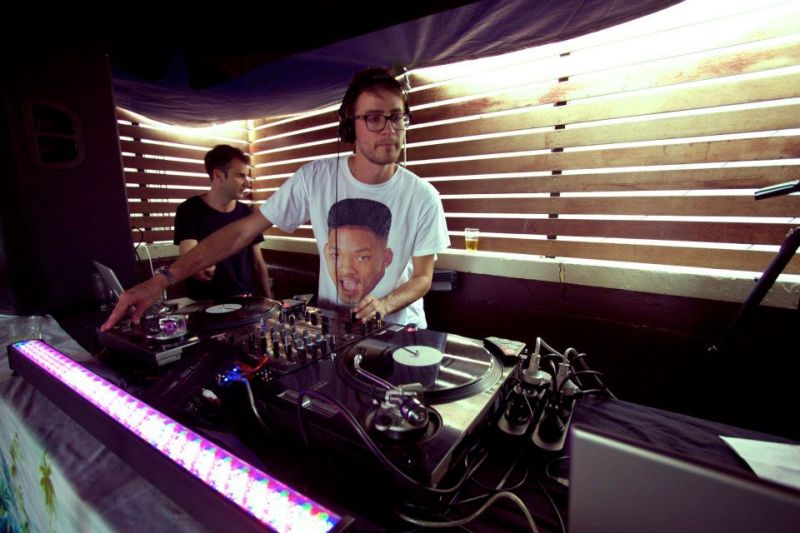 Photos: Love Bombs - Sun Down Get Down