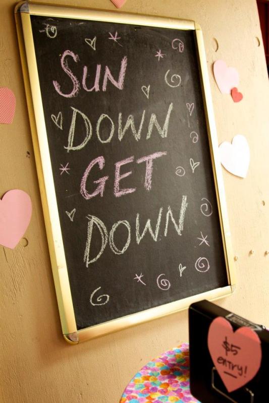 Photos: Love Bombs - Sun Down Get Down